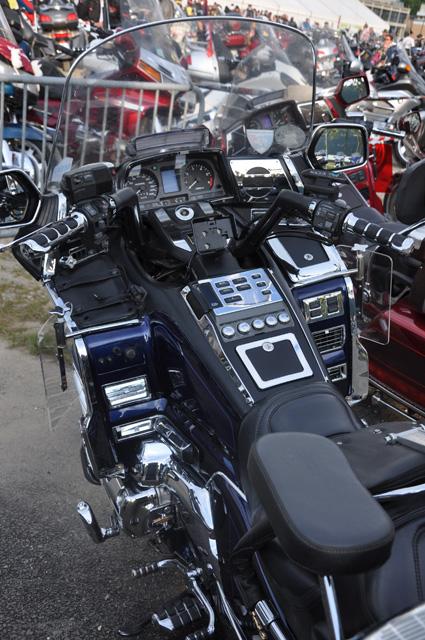 min 2014 05 29 aix goldwing 047